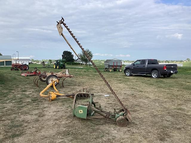 Image of John Deere 350 equipment image 1