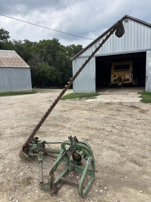 Image of John Deere 350 equipment image 1
