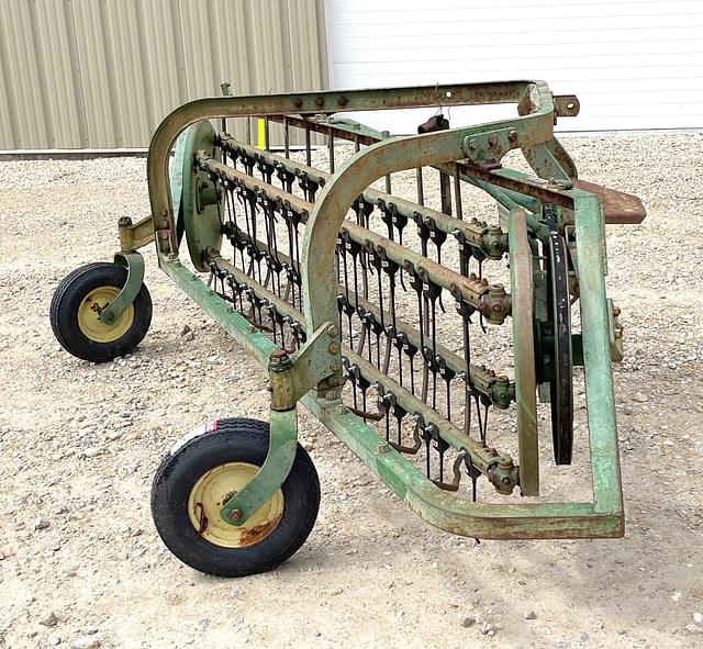 Image of John Deere 350 equipment image 3