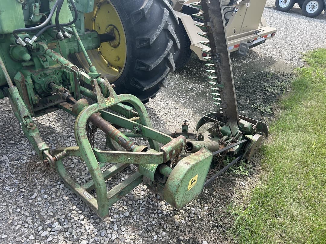 Image of John Deere 350 Image 1