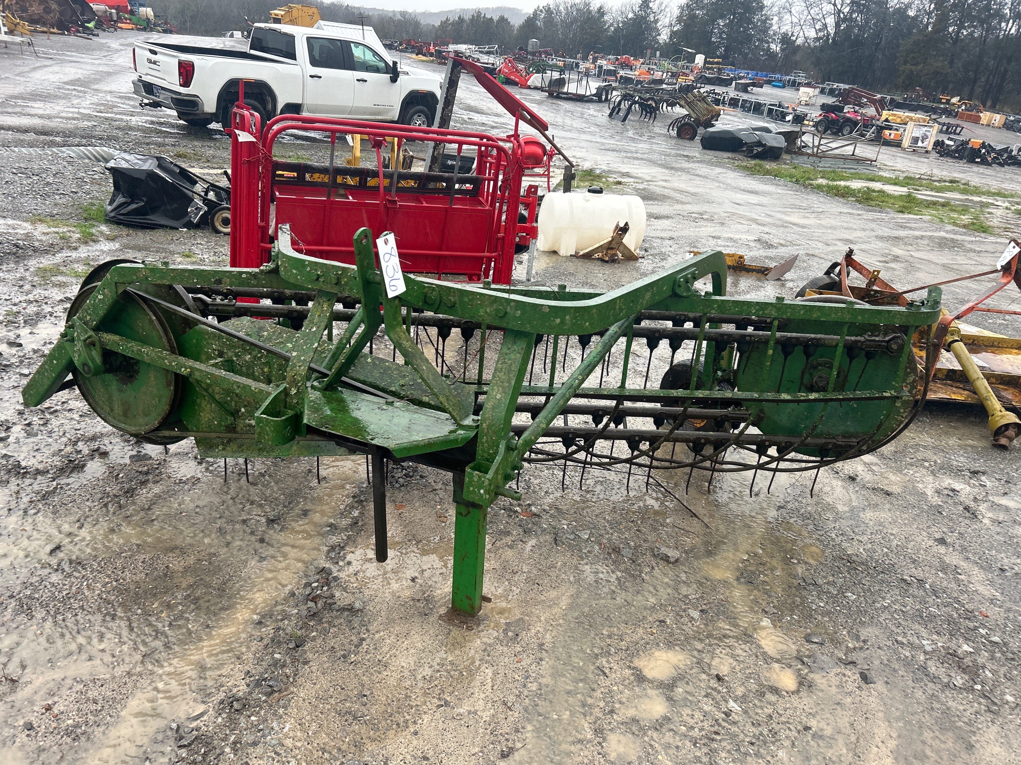 Main image John Deere 350
