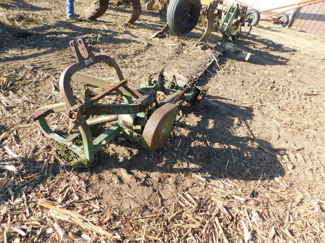 Image of John Deere 350 Image 1