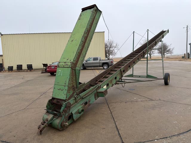 Image of John Deere 350 equipment image 1