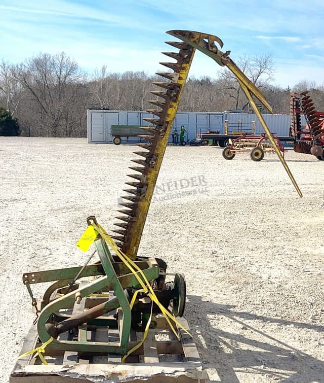 Image of John Deere 350 equipment image 3