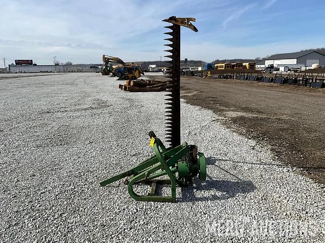 Image of John Deere 350 equipment image 1