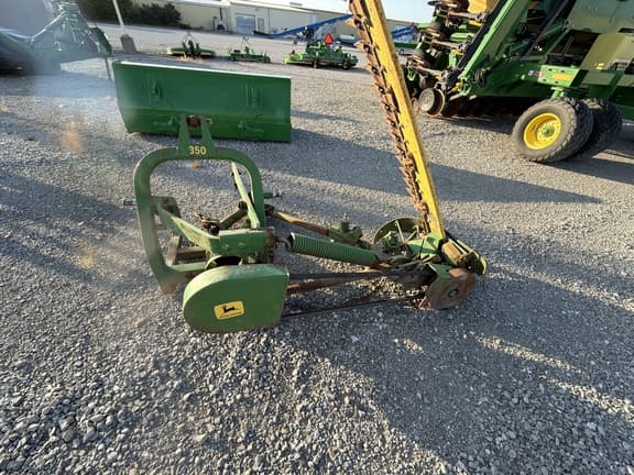 Image of John Deere 350 equipment image 1