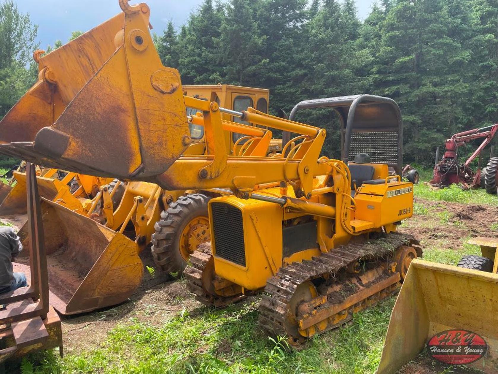 John Deere 350B Equipment Image0