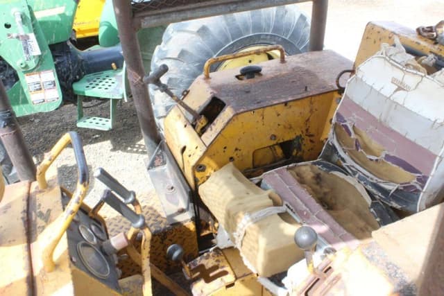 Image of John Deere 350BE equipment image 4