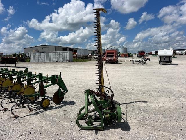 John Deere 350 Equipment Image0