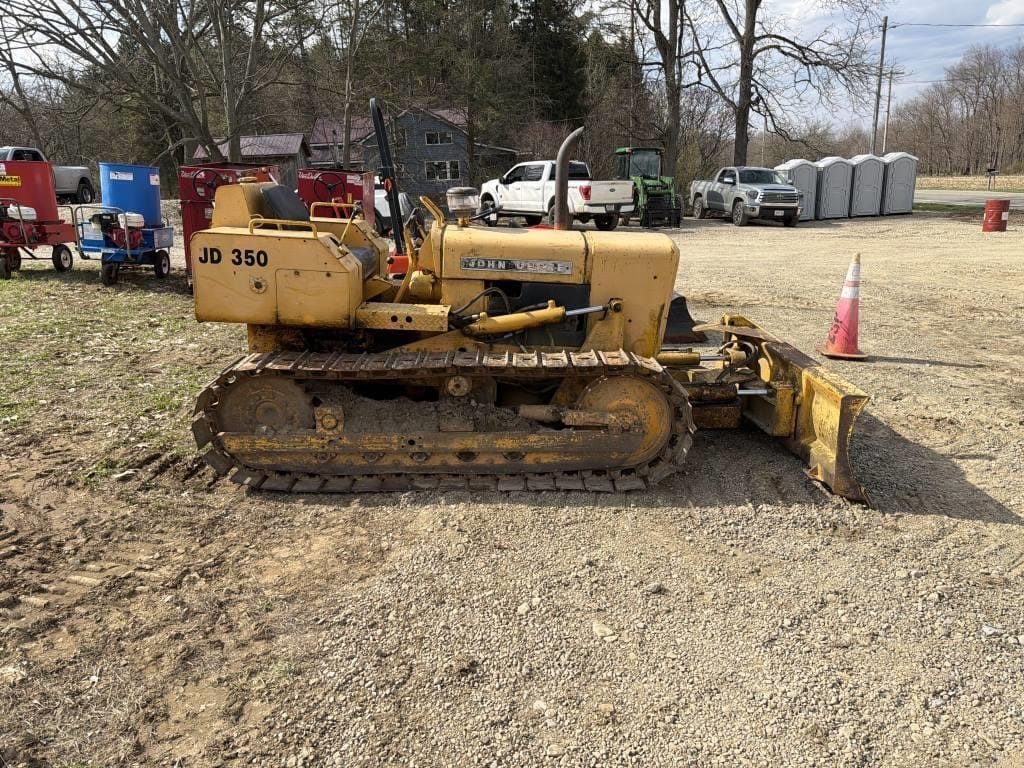 John Deere 350 Equipment Image0