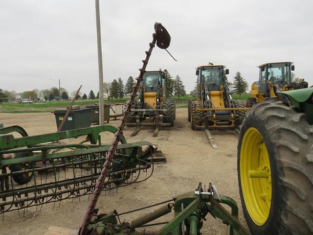 Image of John Deere 350 equipment image 1