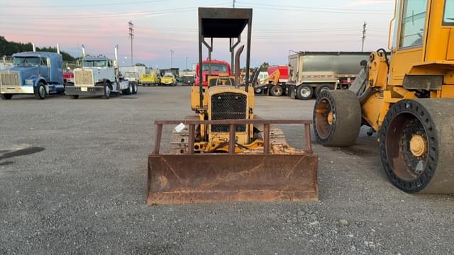 Image of John Deere 350 equipment image 1
