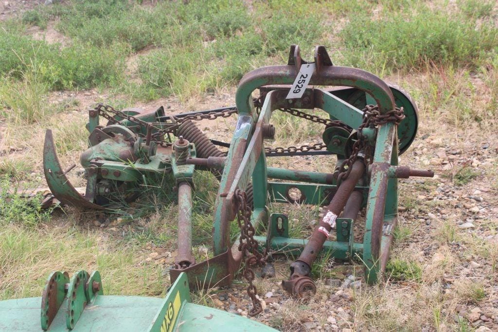John Deere 350 Equipment Image0