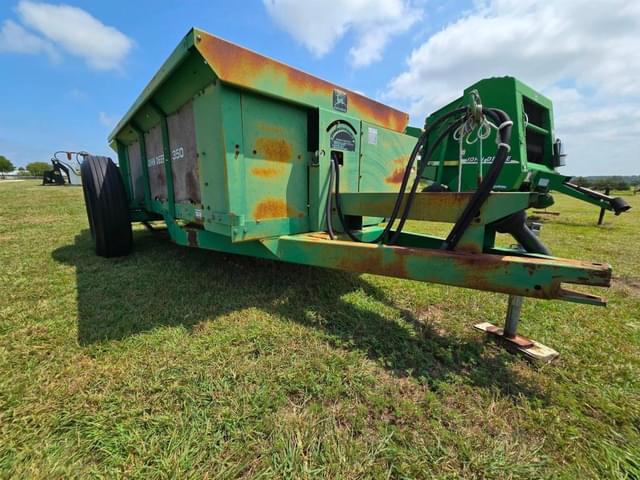 Image of John Deere 350 equipment image 1