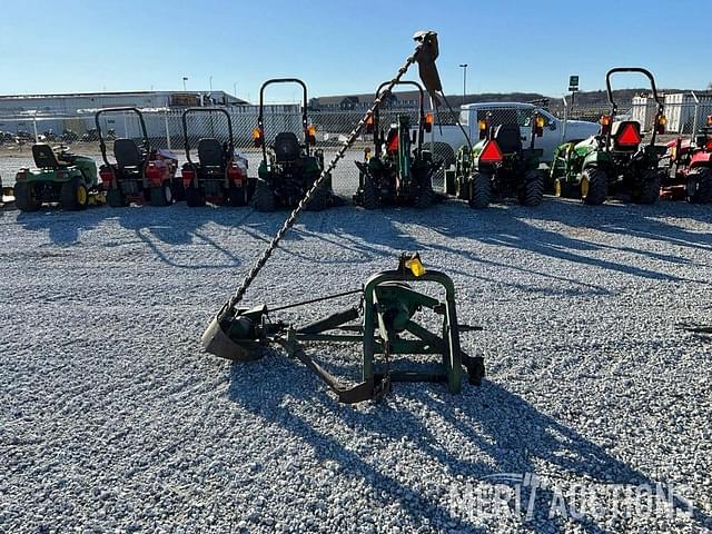 Image of John Deere 350 equipment image 1