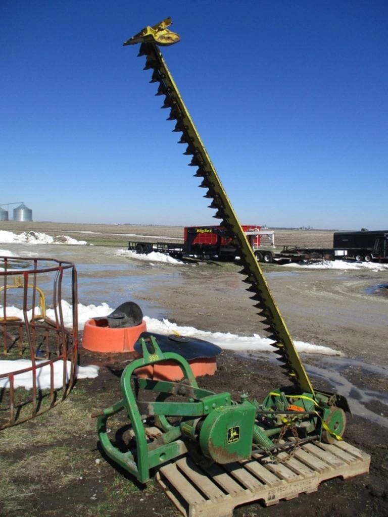 John Deere 350 Equipment Image0