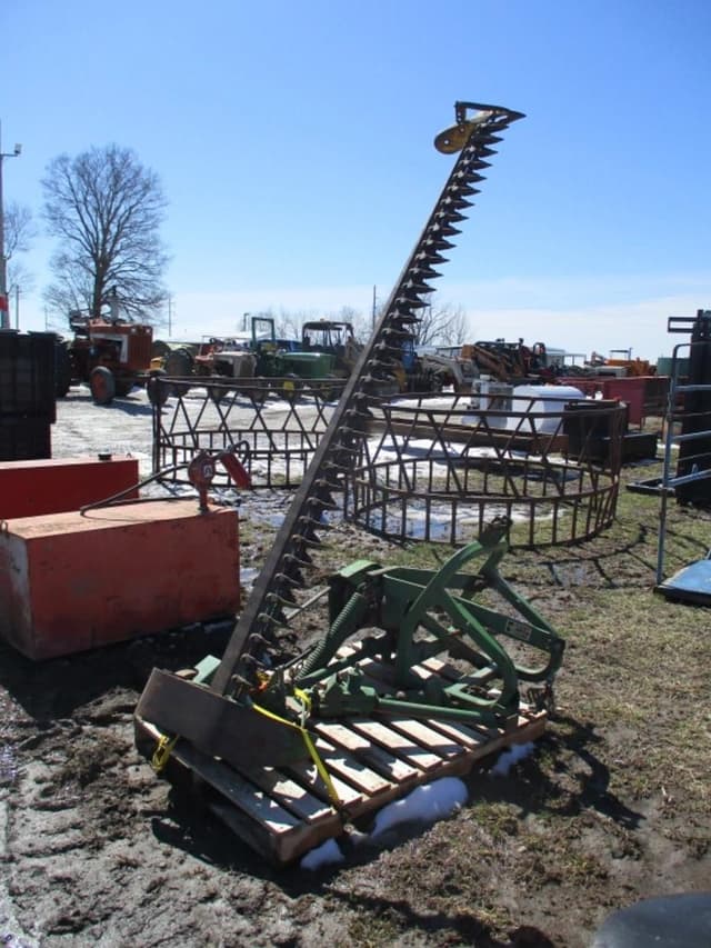 Image of John Deere 350 equipment image 2