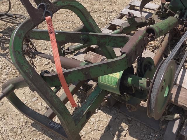 Image of John Deere 350 equipment image 2