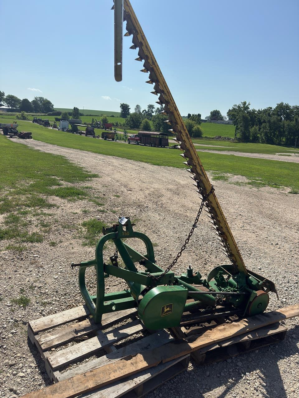Image of John Deere 350 Primary image