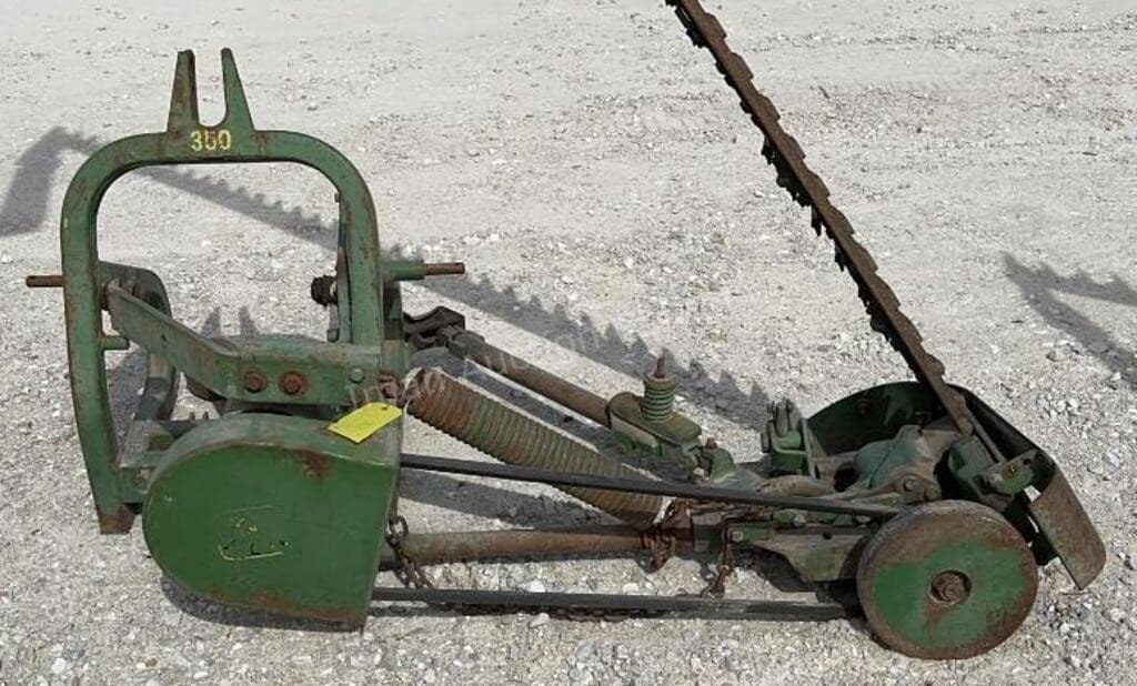 Image of John Deere 350 Image 1