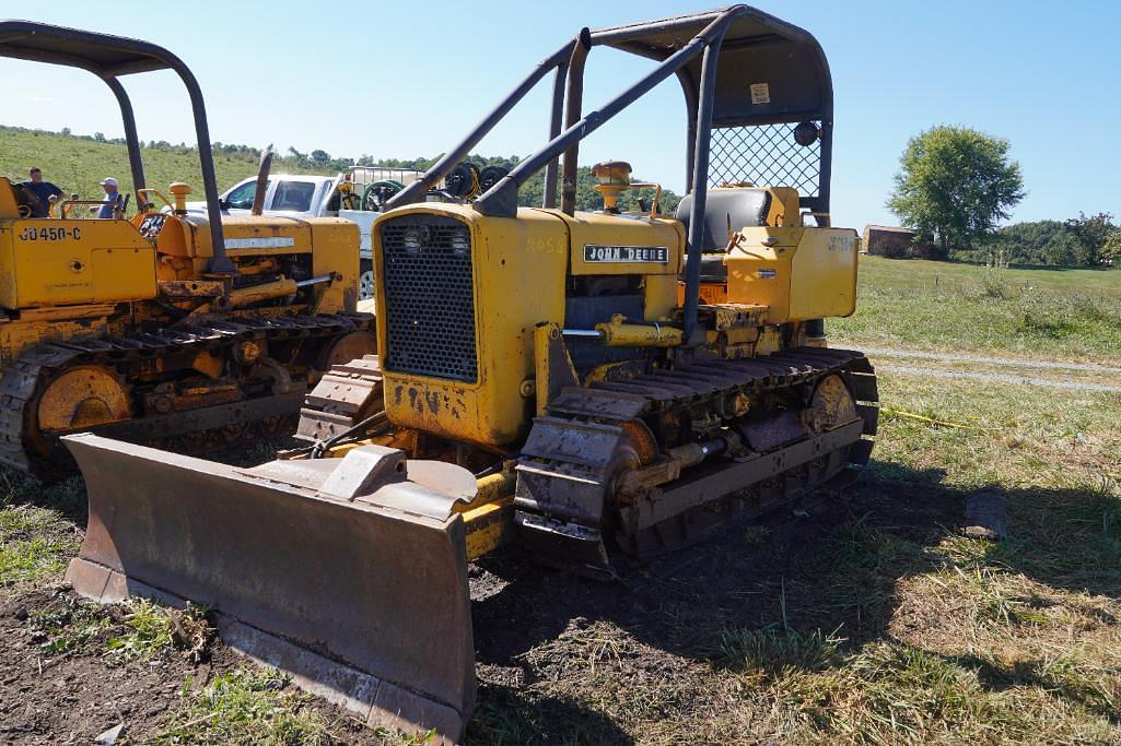 Image of John Deere 350B Primary image