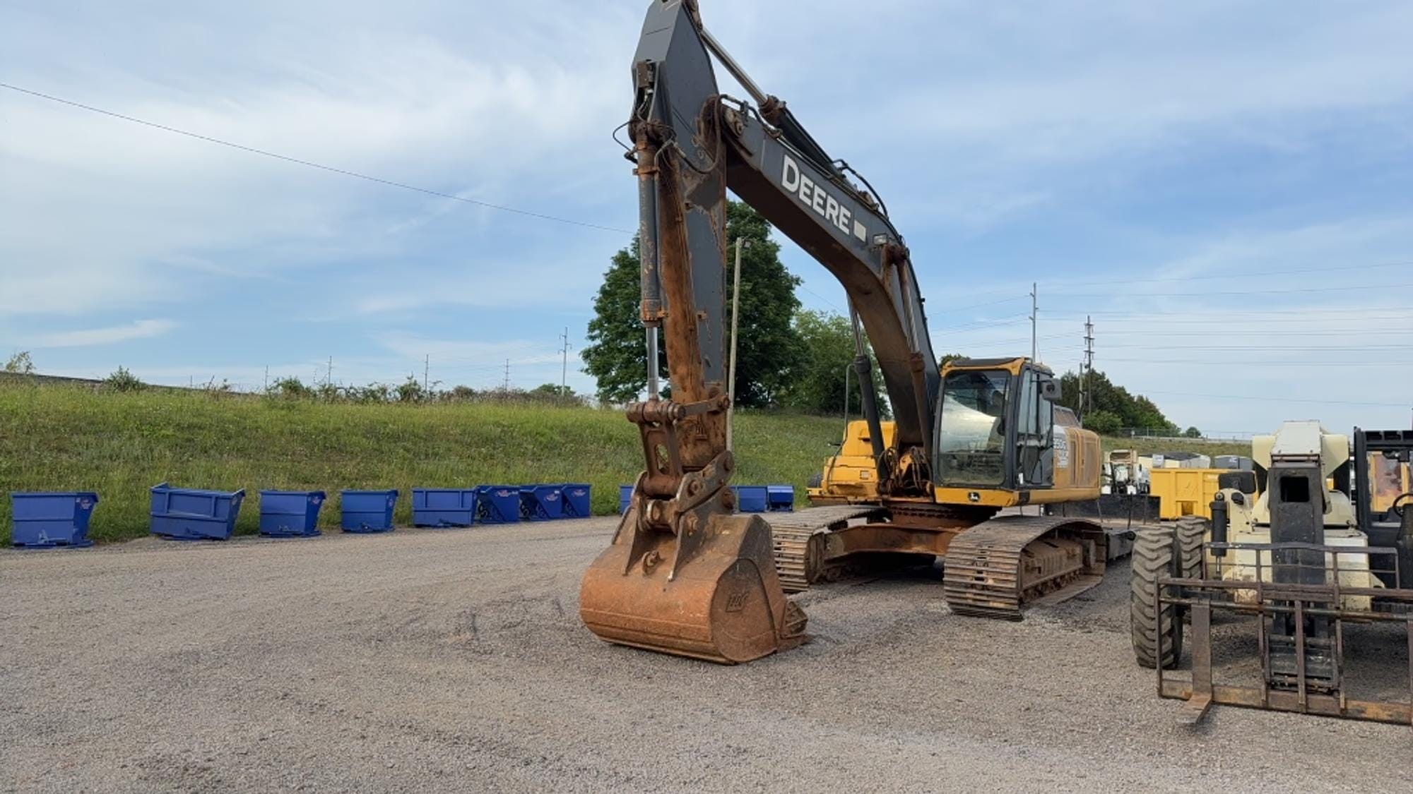 John Deere 350G Equipment Image0