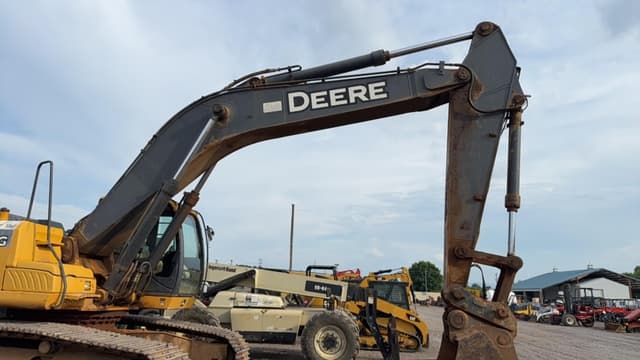 Image of John Deere 350G equipment image 3
