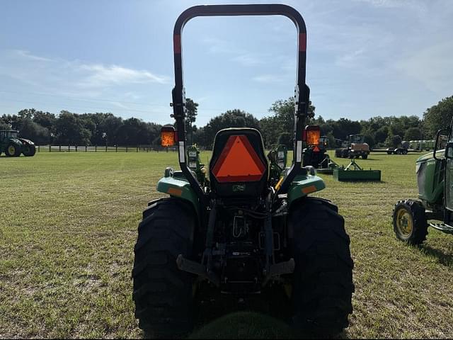Image of John Deere 3520 equipment image 4