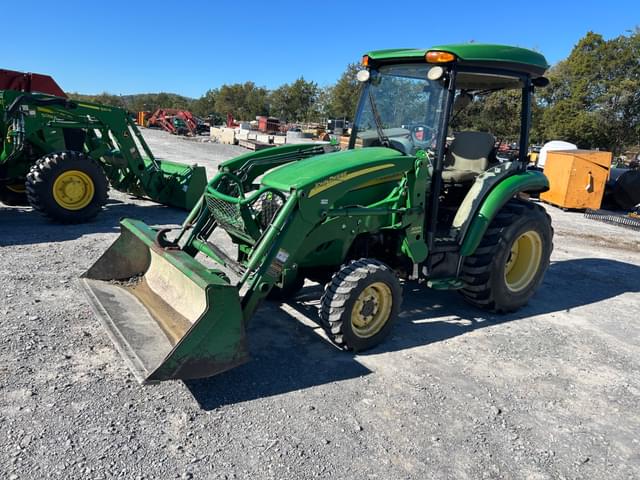 Image of John Deere 3520 equipment image 1