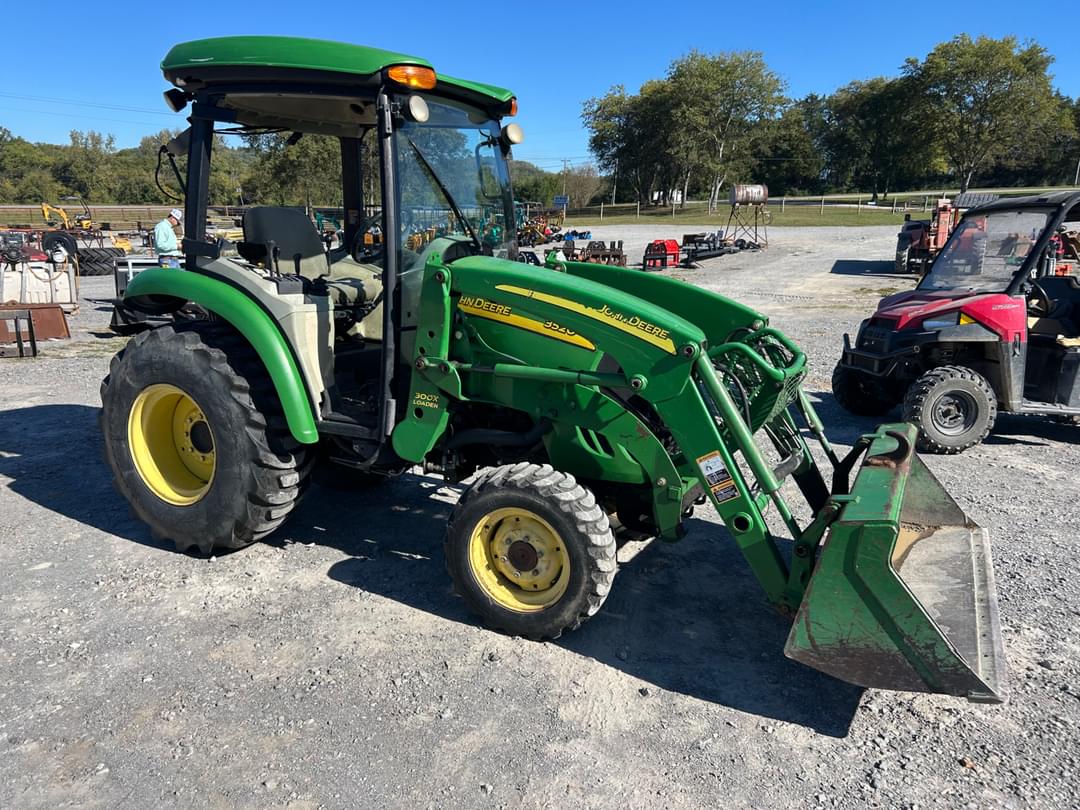 Image of John Deere 3520 Primary image
