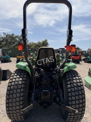 Image of John Deere 3520 equipment image 3