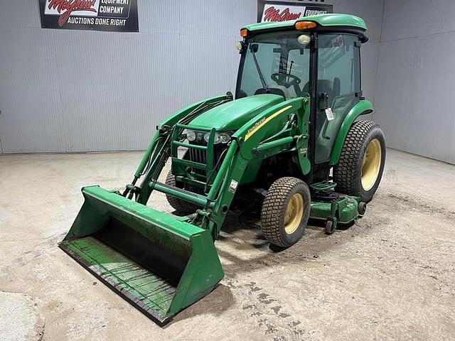 Image of John Deere 3520 equipment image 1