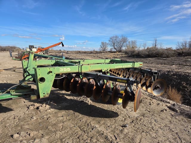 Image of John Deere 355 equipment image 4