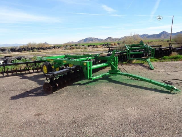 Image of John Deere 355 equipment image 3