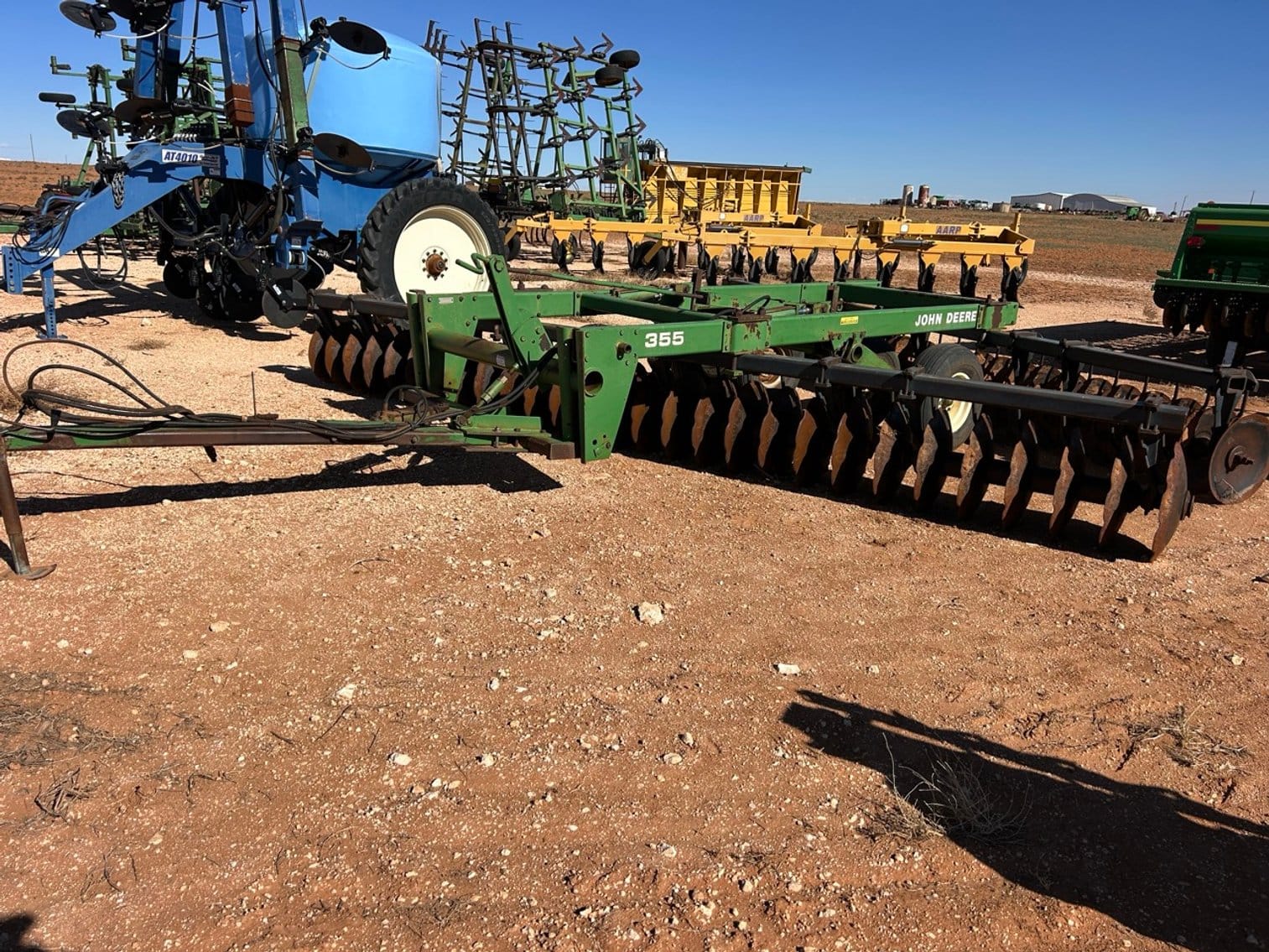 John Deere 355 Equipment Image0