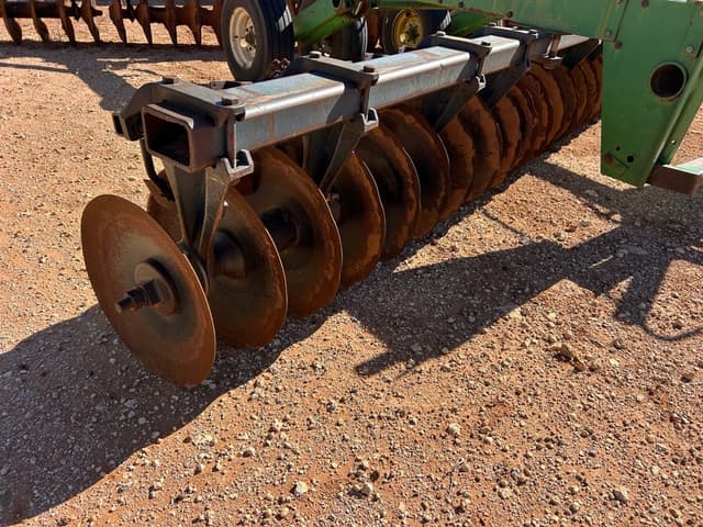 Image of John Deere 355 equipment image 3