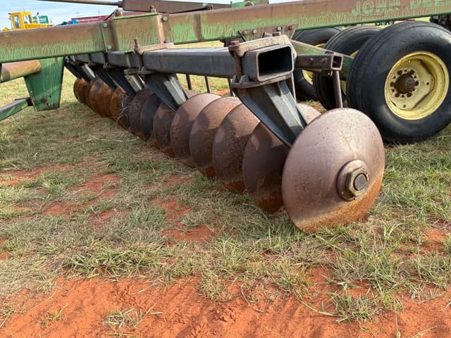 Image of John Deere 355 equipment image 4