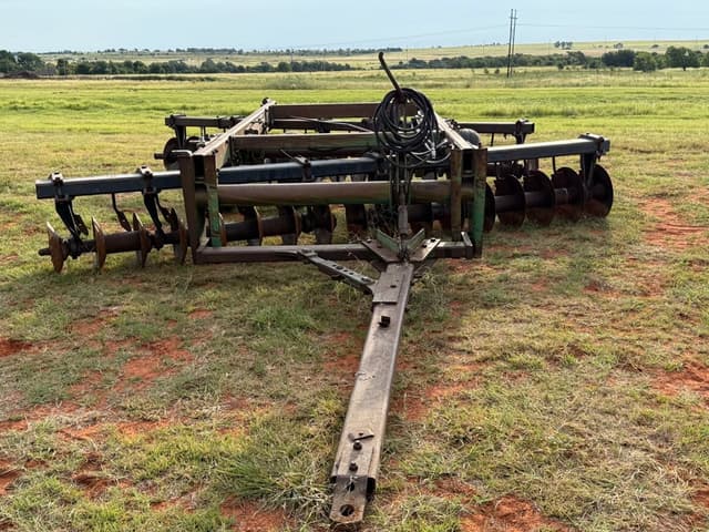 Image of John Deere 355 equipment image 1