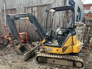John Deere 35D Image