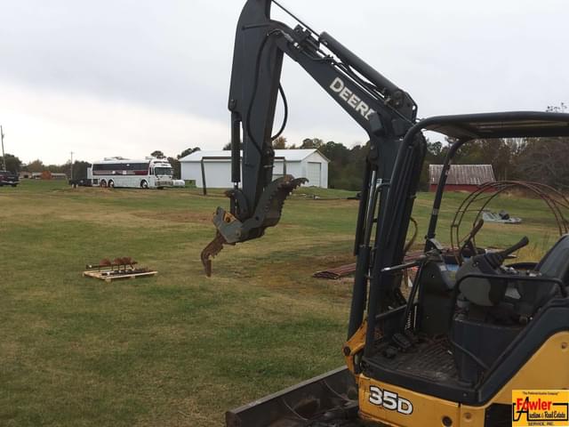 Image of John Deere 35D equipment image 3