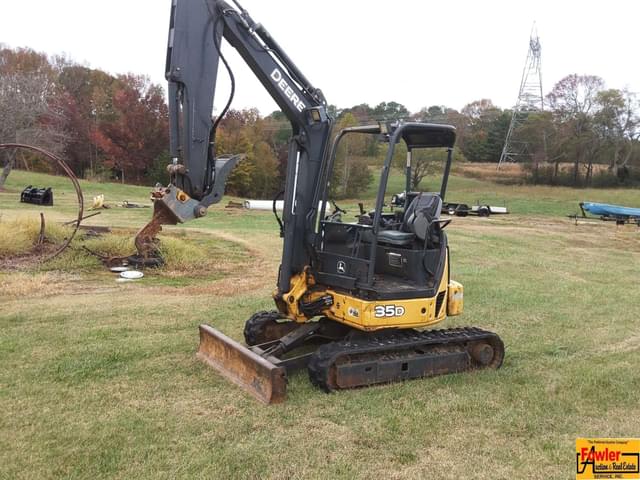 Image of John Deere 35D equipment image 1