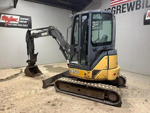 Image of John Deere 35D equipment image 2