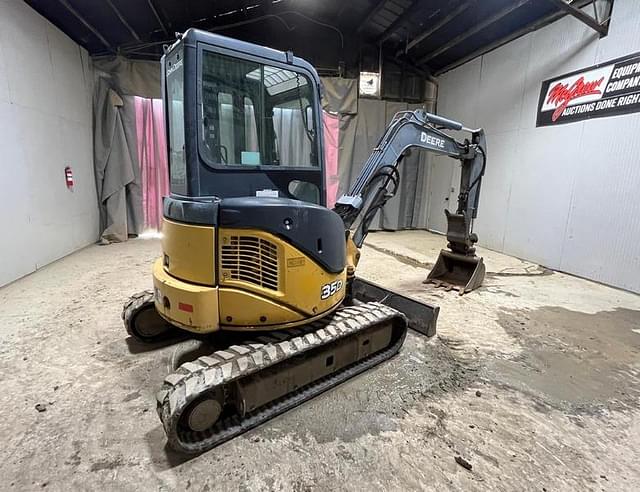 Image of John Deere 35D equipment image 4