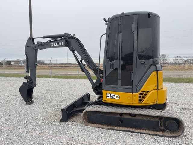 Image of John Deere 35D equipment image 2