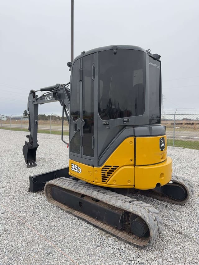 Image of John Deere 35D equipment image 3