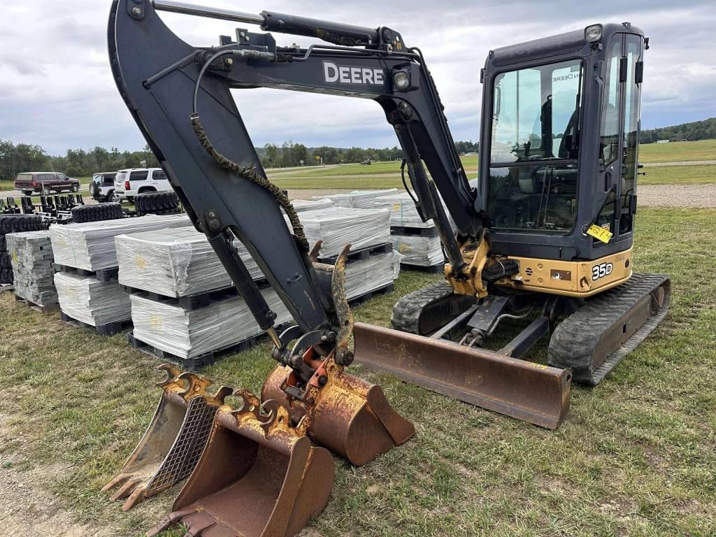 Image of John Deere 35D Primary image