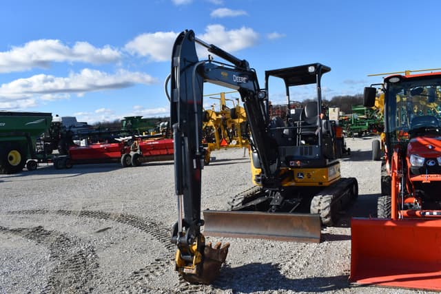 Image of John Deere 35P equipment image 2