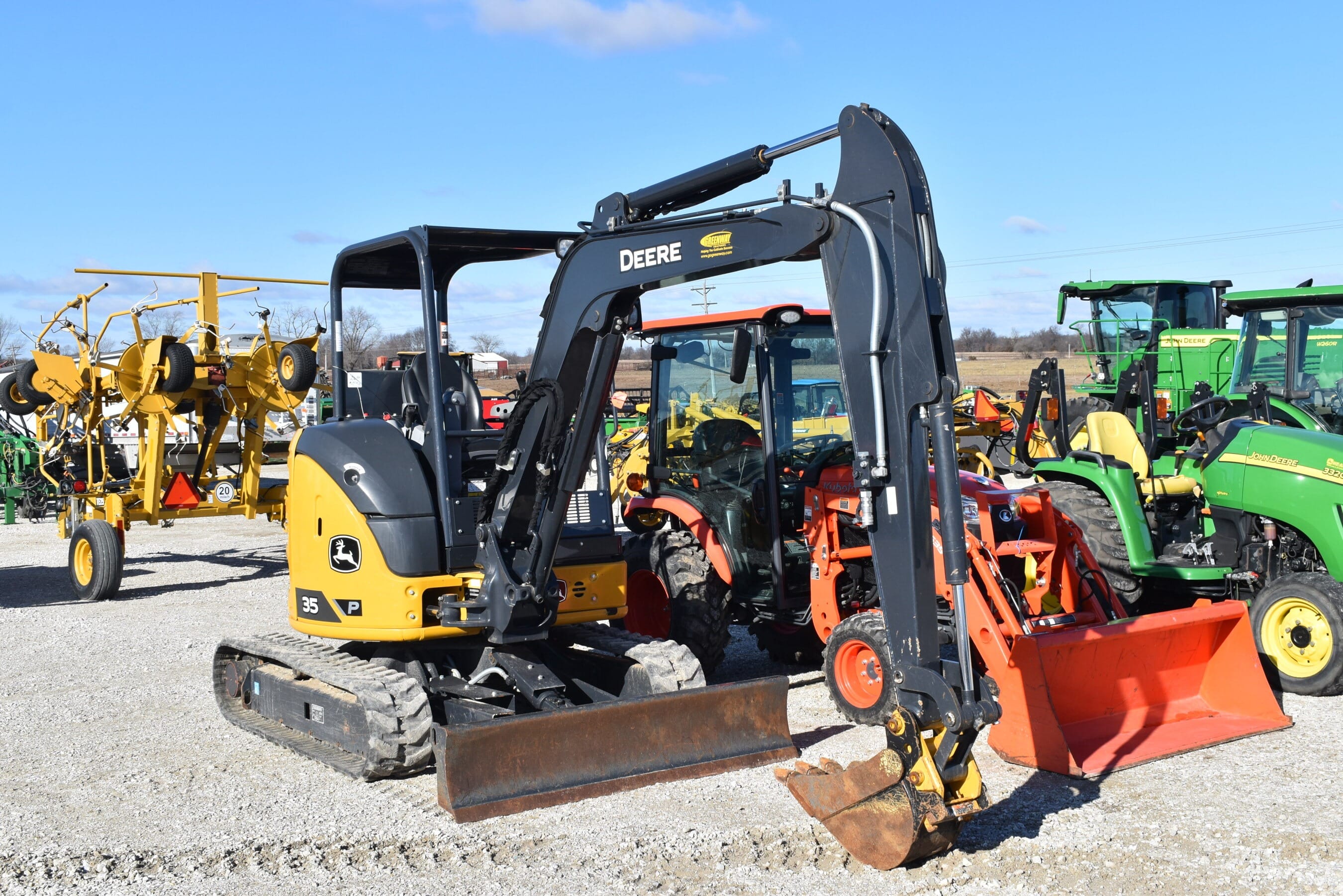 2024 John Deere 35P Equipment Image0