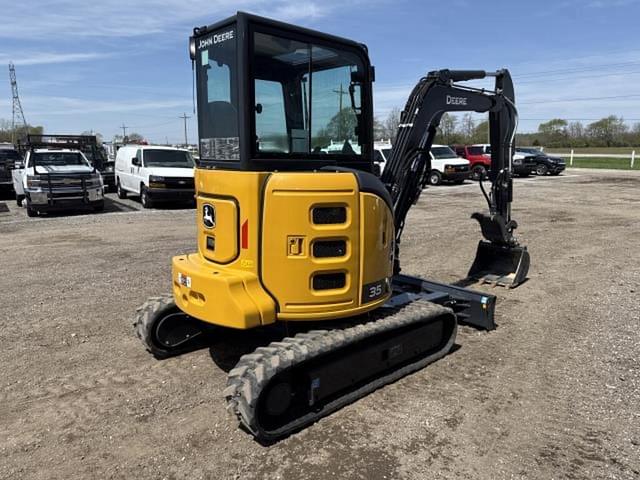 Image of John Deere 35P equipment image 2