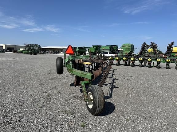 Image of John Deere 3700 equipment image 3